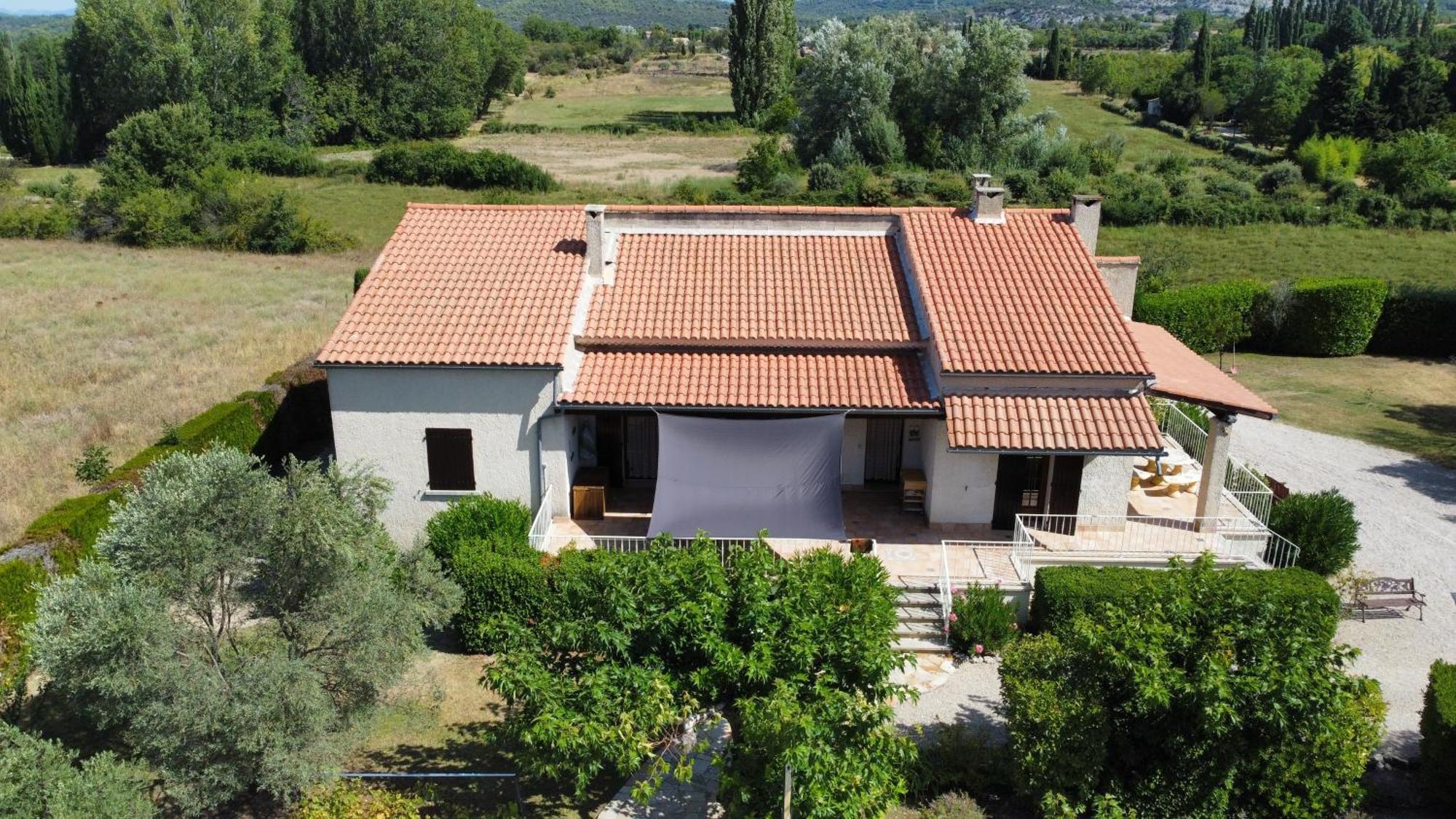 L'Abricotier Villa Malaucene Bagian luar foto