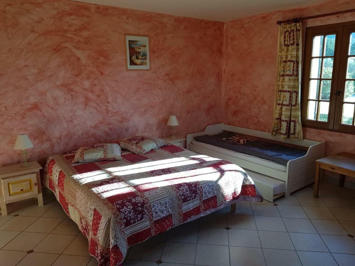 L'Abricotier Villa Malaucene Bagian luar foto