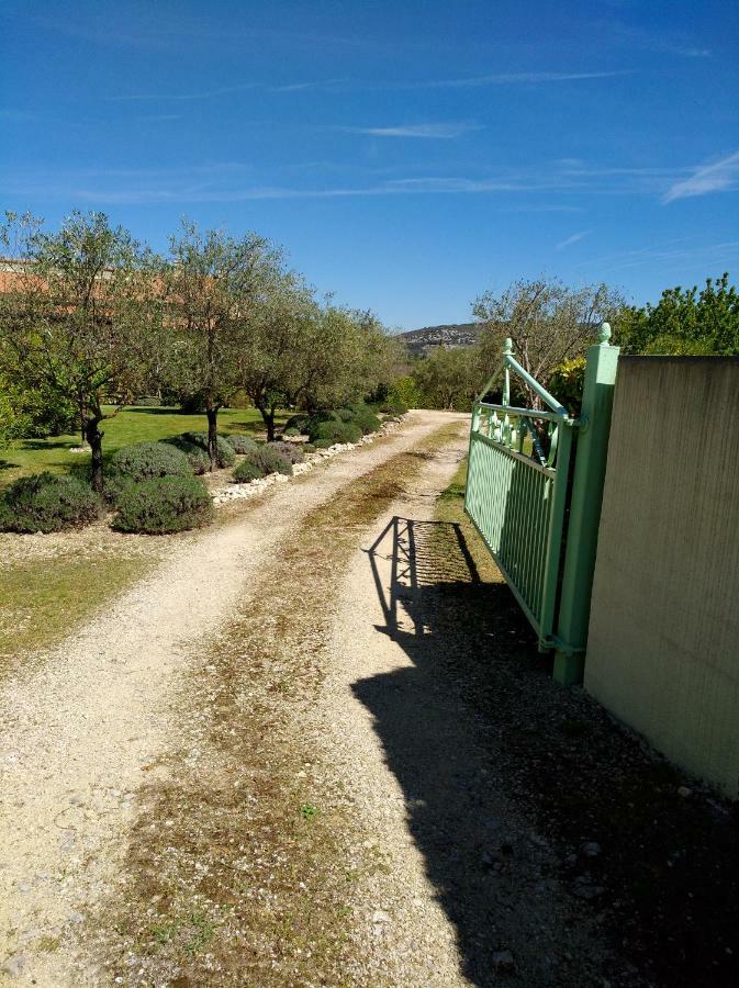 L'Abricotier Villa Malaucene Bagian luar foto